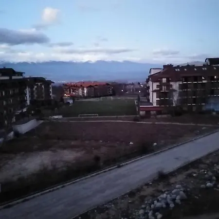 Royal Towers - 945 *